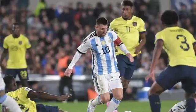 src, 可能主动出, 梅西宝刀不