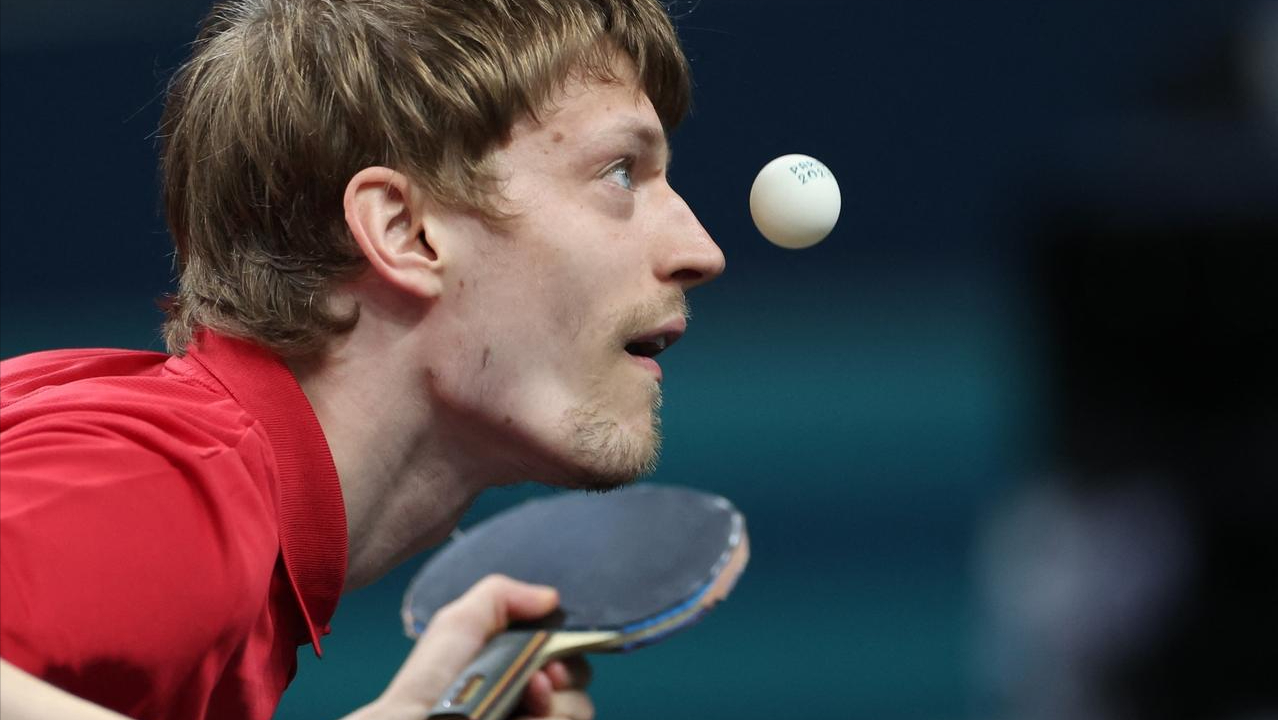 获胜之后的, 手林德, 林诗栋