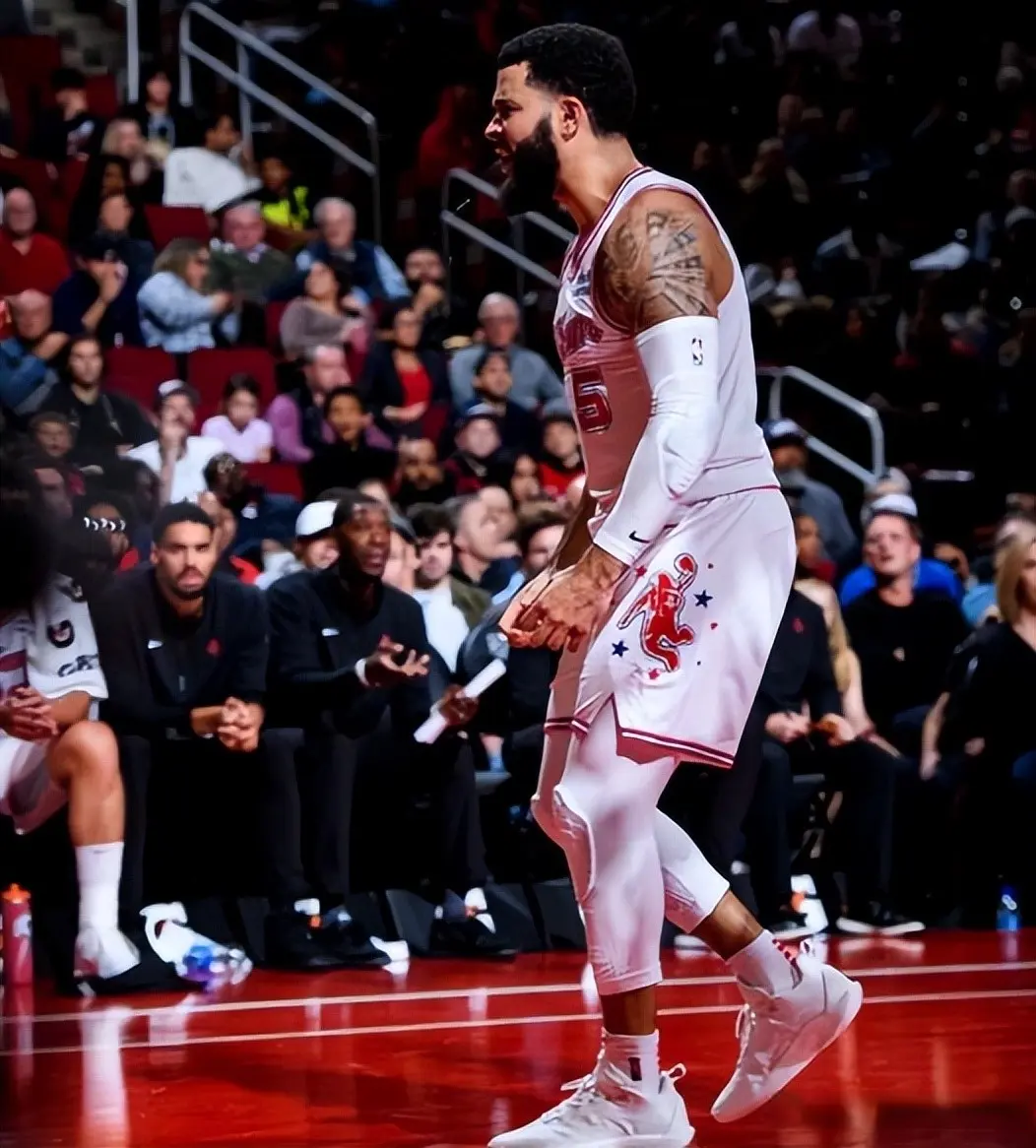 阵容也就由, alt