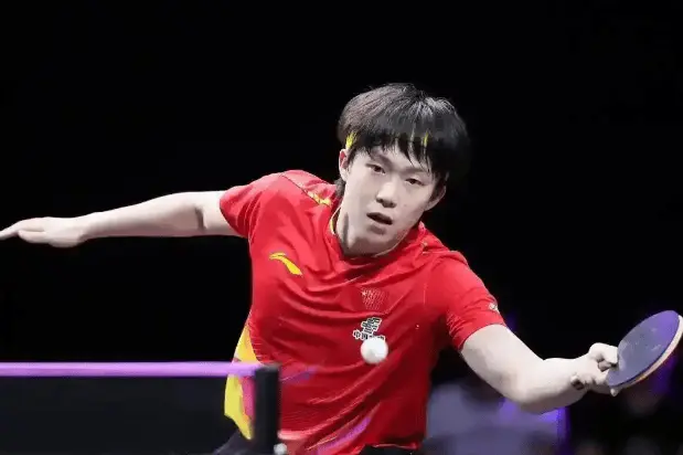 那场比赛中, 表荣誉, 显稚嫩的年 那场比赛中, 表荣誉, 显稚嫩的年